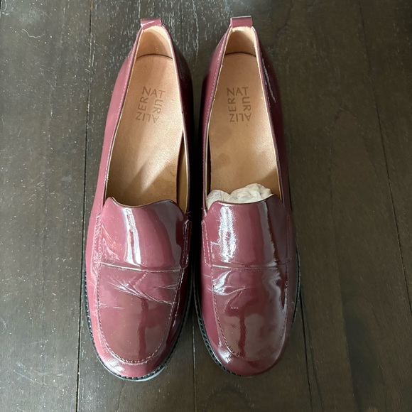 Naturalizer Darry Lug Sole Loafers Plum Rouge Patent Leather‎ Size 12 Burgundy - Picture 4 of 10